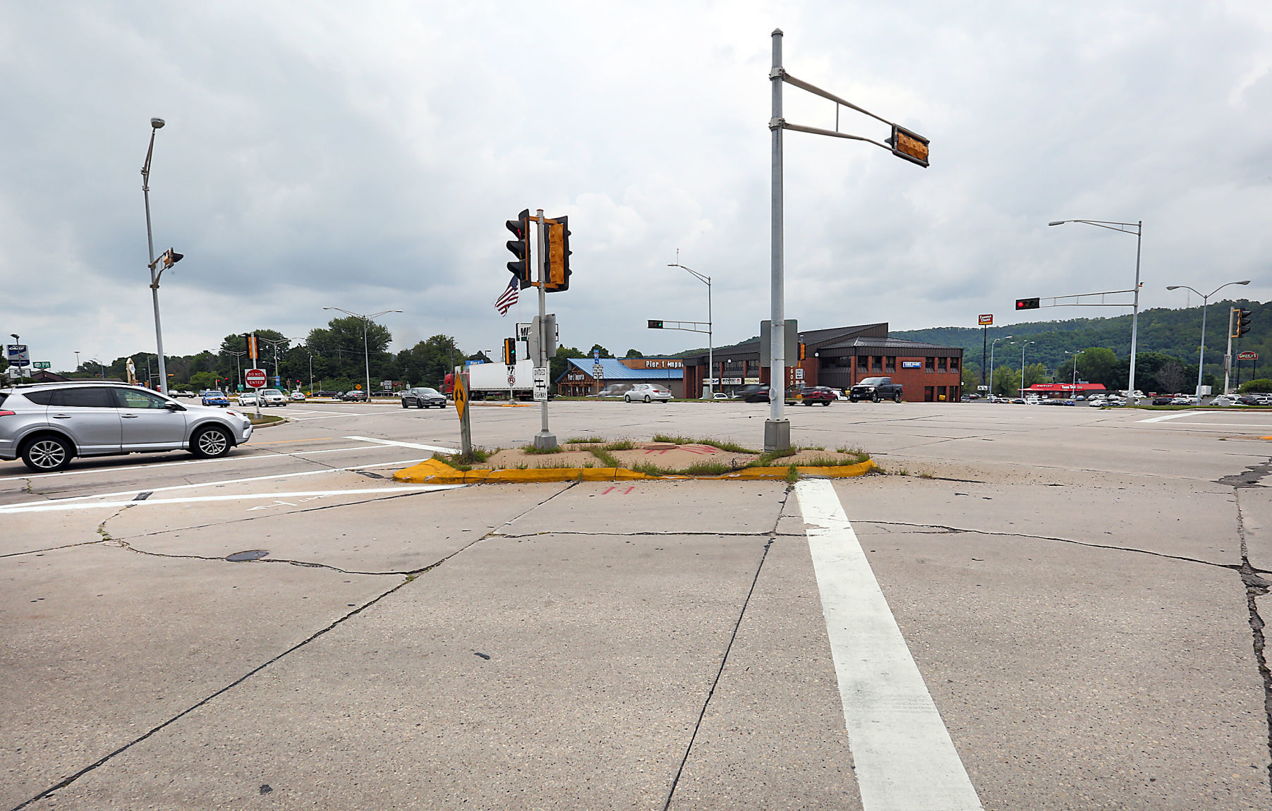 Hwy. PH and Hwy. 157 — 69 crashes